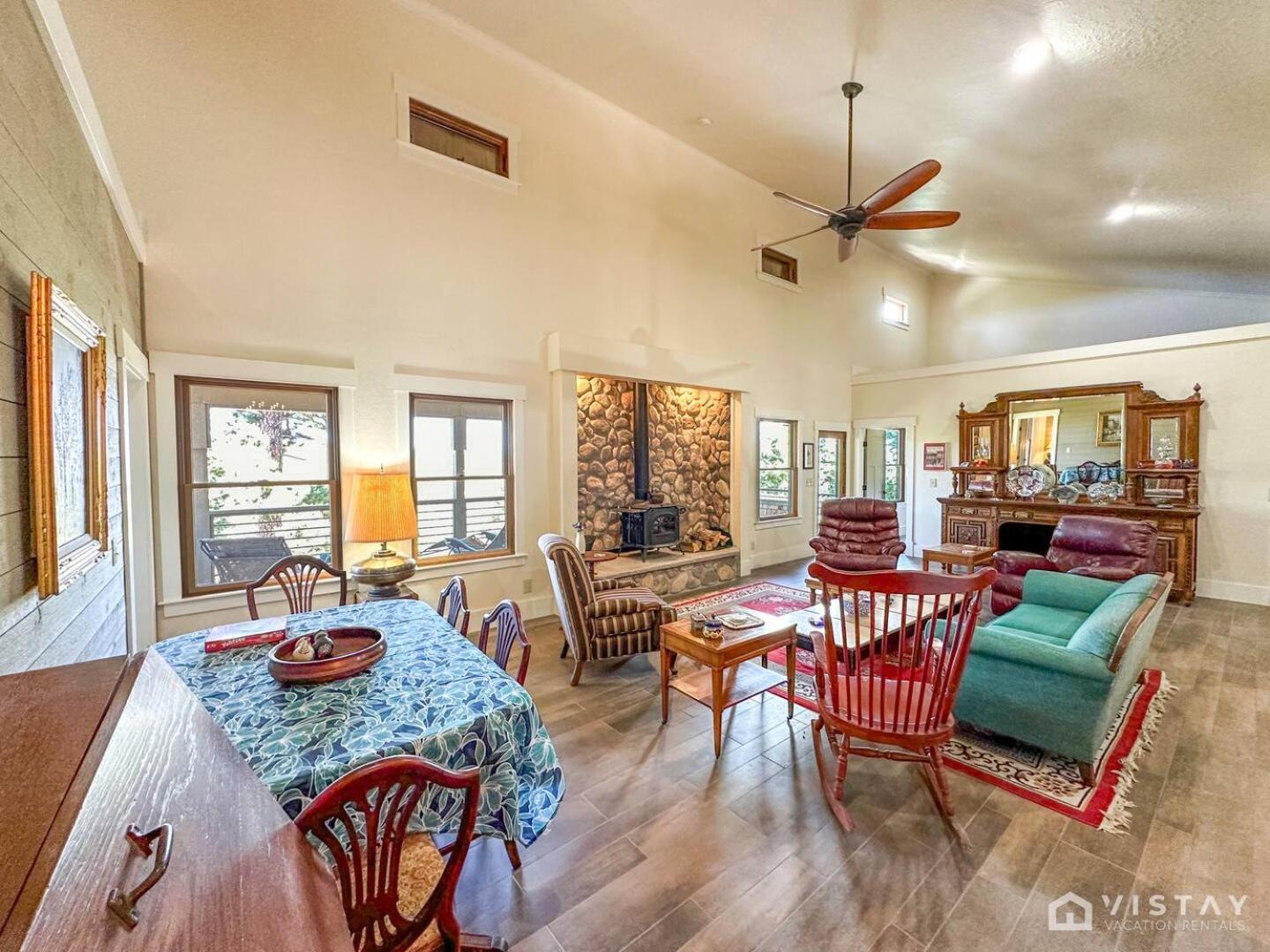 Vila Summit Pines Hideaway - Amazing Mountain Views! Duck Creek Village Exteriér fotografie